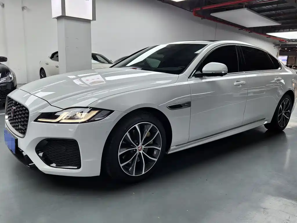 Jaguar XFL XFL 2.0 T P250 2 WD Premium Luxury
