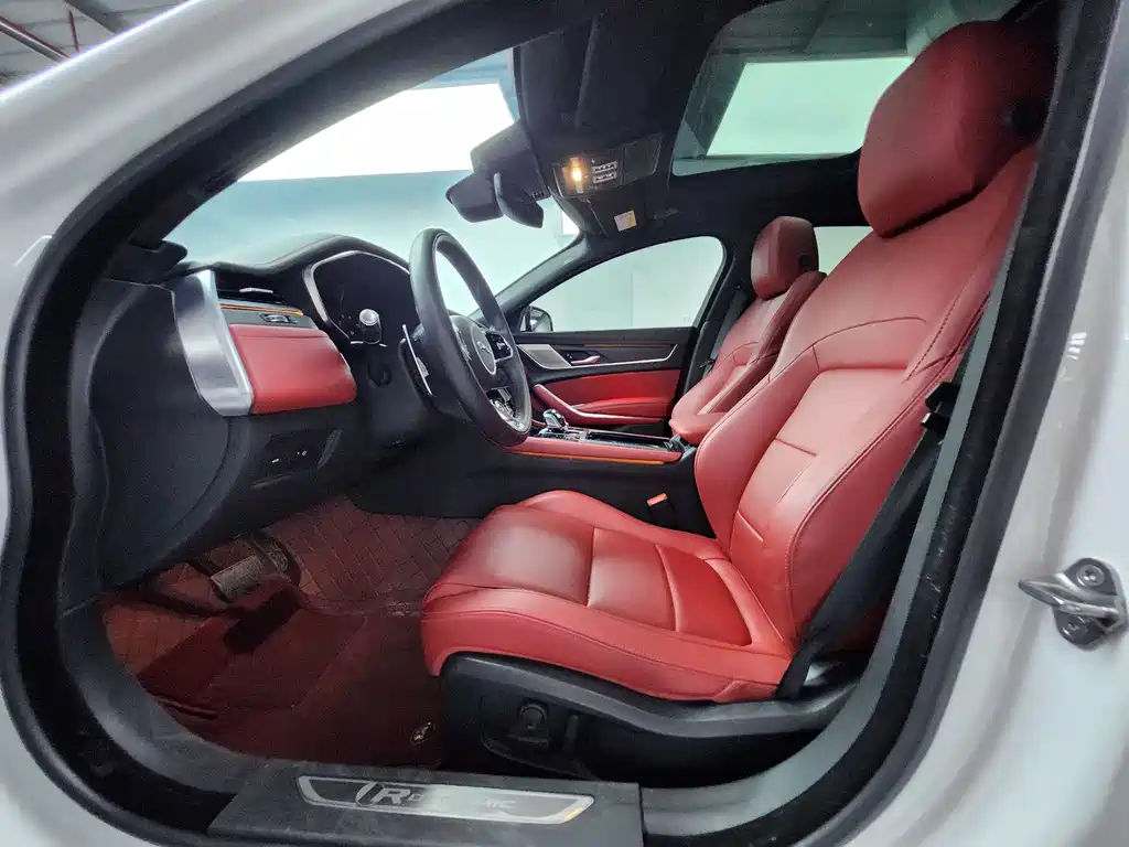 Jaguar XFL XFL 2.0 T P250 2 WD Premium Luxury