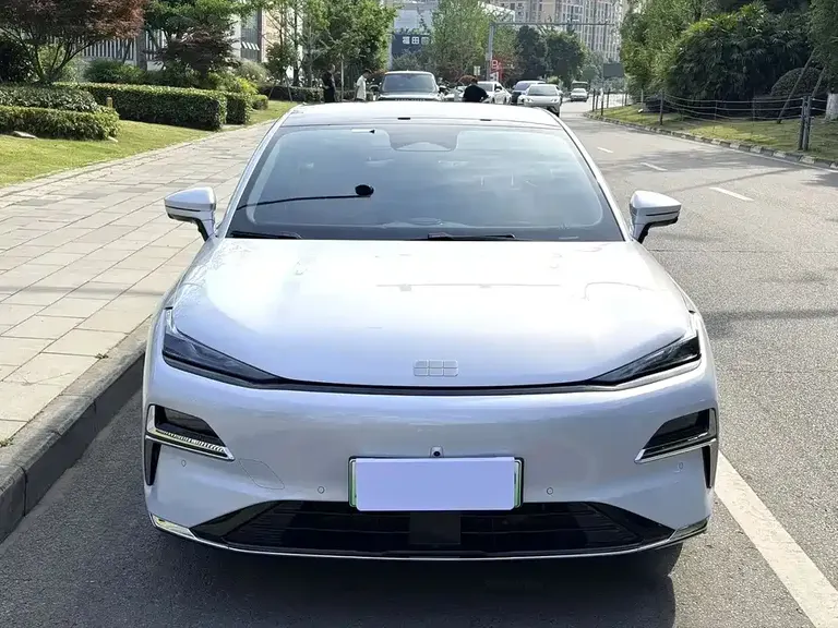 Geely Galaxy Xingyao 8 130 km EM-P Explorer