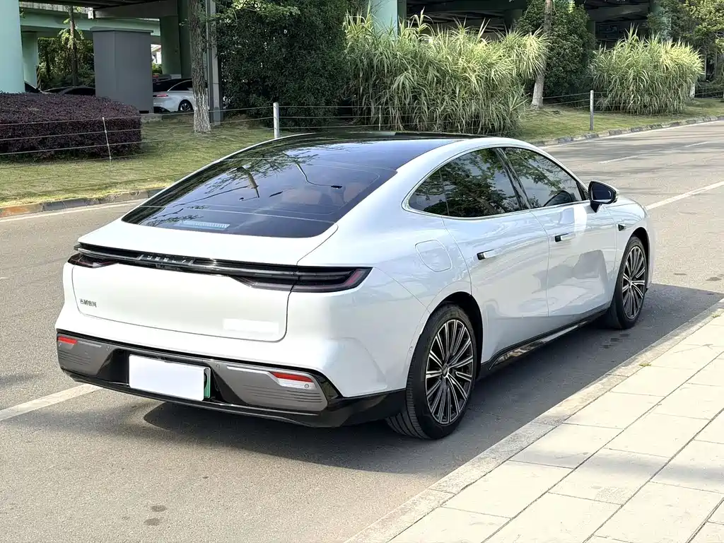 Galaxy Xingyao 8 130 km EM-P Explorer