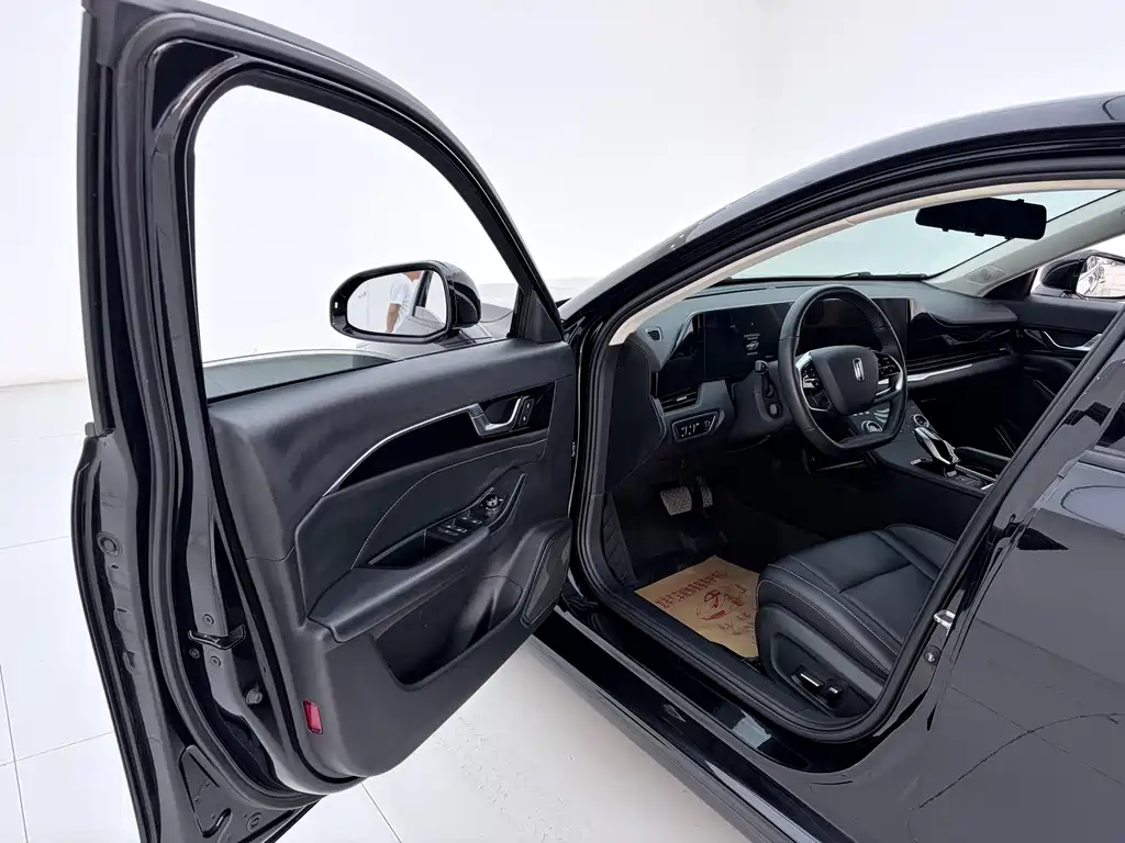 Besturn B70 3 rd Gen 1.5 T Auto Pleasure 70 Anniversary