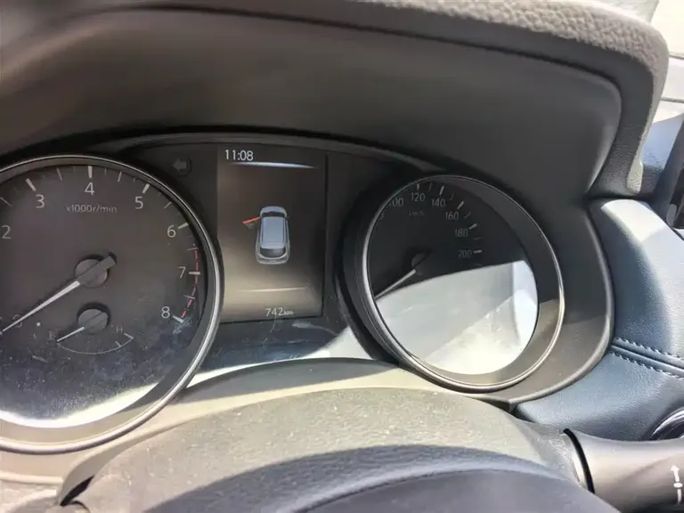 Nissan Qashqai Honor 2.0 L CVT XV+ Leading