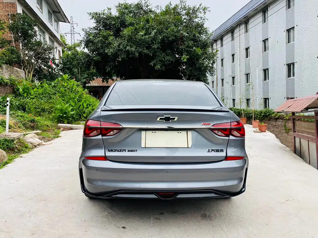 Monza Mild Hybrid RS 330 T Auto Smooth