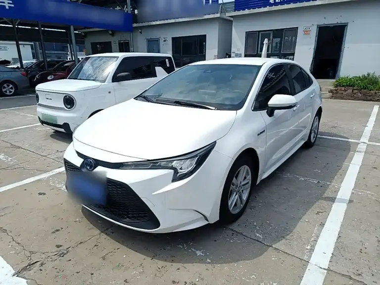 Toyota Levin Dual Engine 1.8 H E-CVT Leading