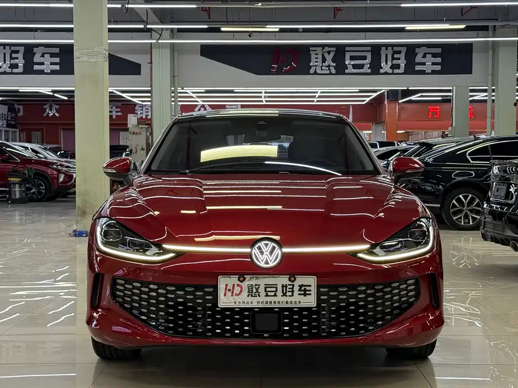 Lamando Lamando L 280 TSI DSG Spicy Cool