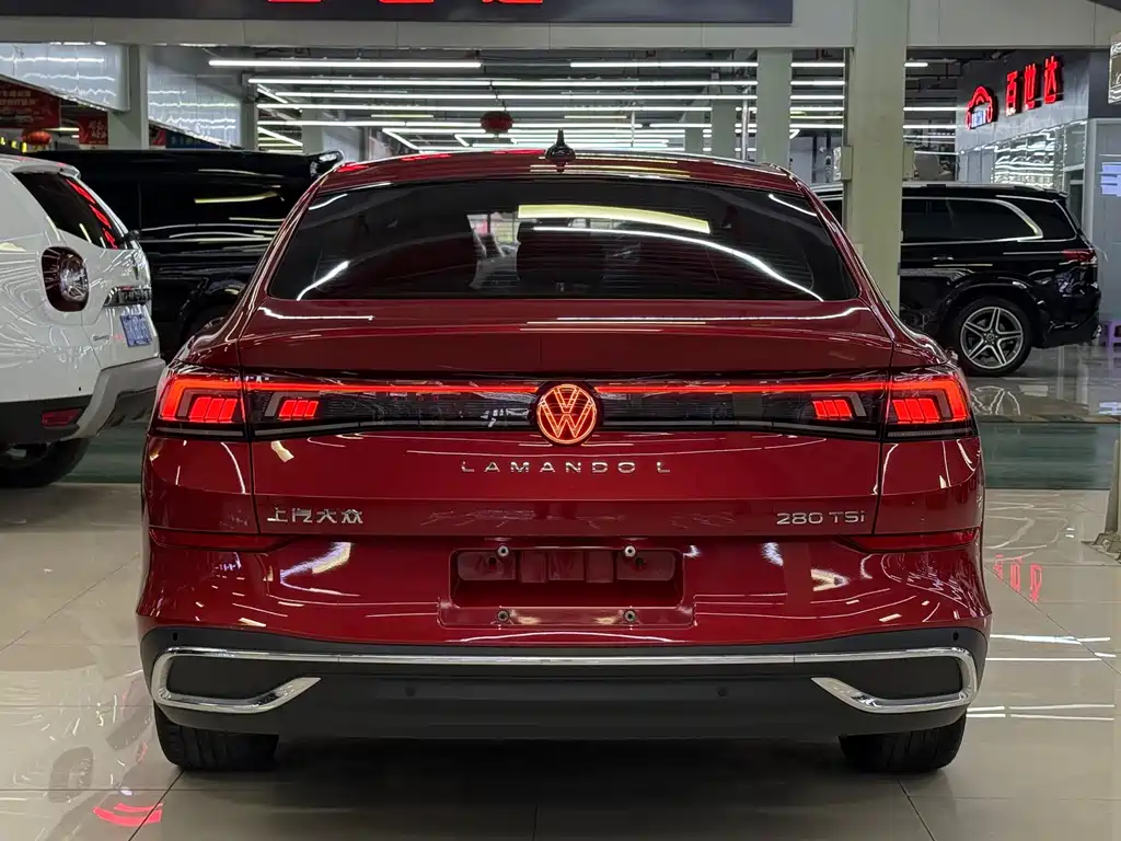 Lamando Lamando L 280 TSI DSG Spicy Cool