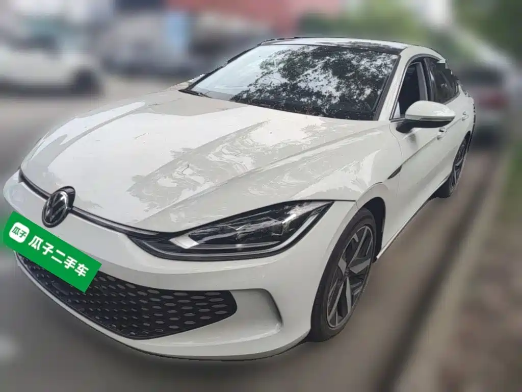 Lamando Lamando L 280 TSI DSG Spicy Cool