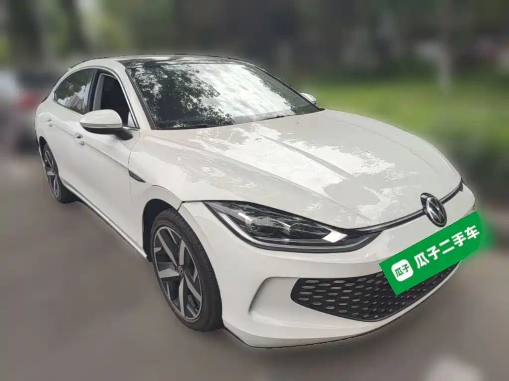 Lamando Lamando L 280 TSI DSG Spicy Cool