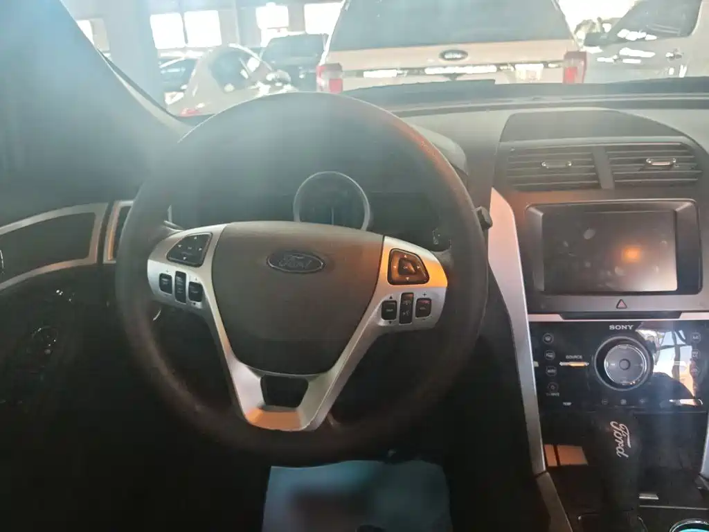 Explorer (Import) 3.5 L Premium
