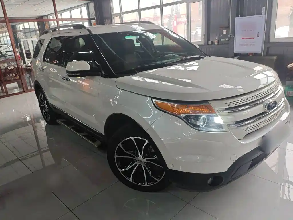 Explorer (Import) 3.5 L Premium