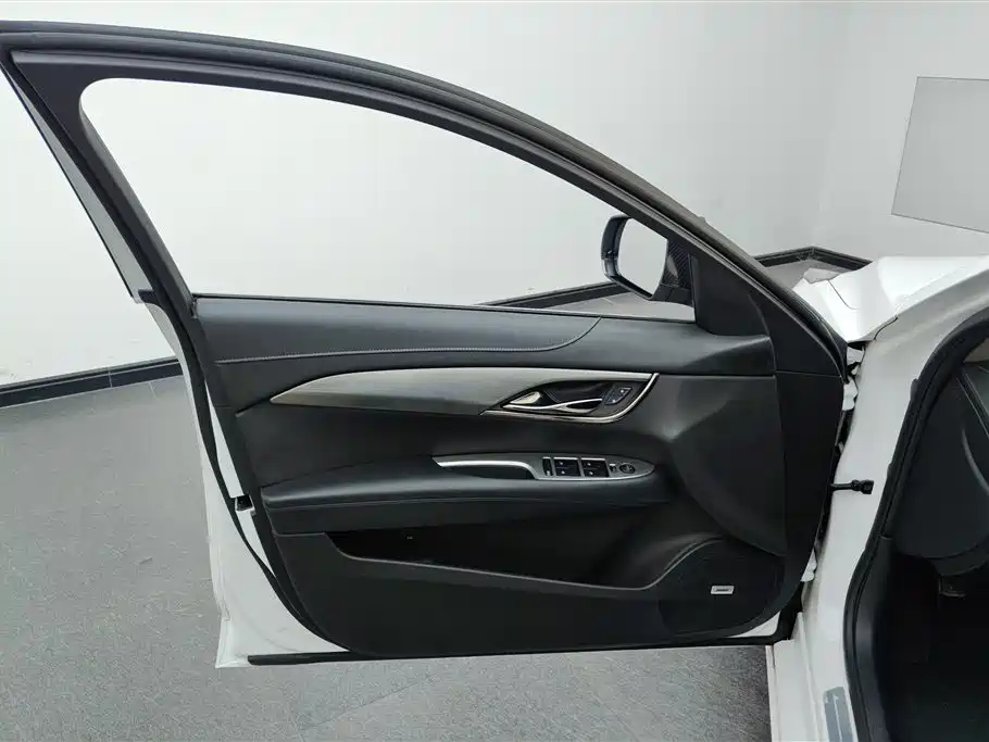 Cadillac ATS-L 28 T Tech