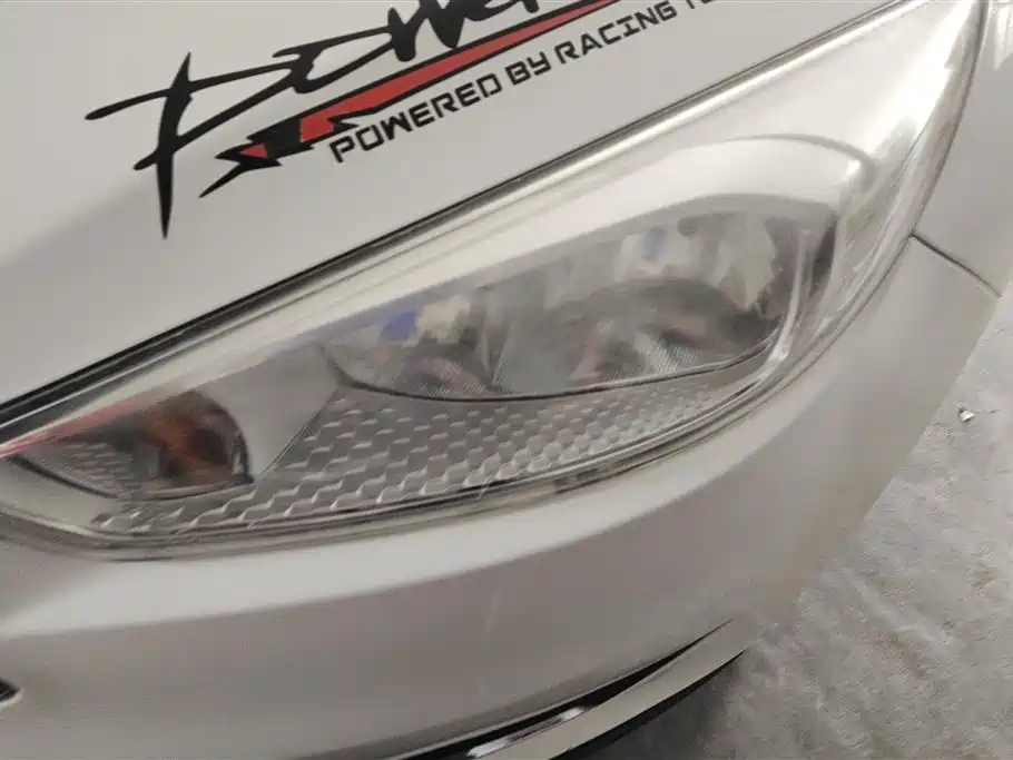 Focus Sedan 1.6 L Auto Style