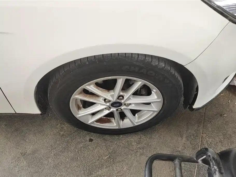 Focus Sedan 1.6 L Auto Style