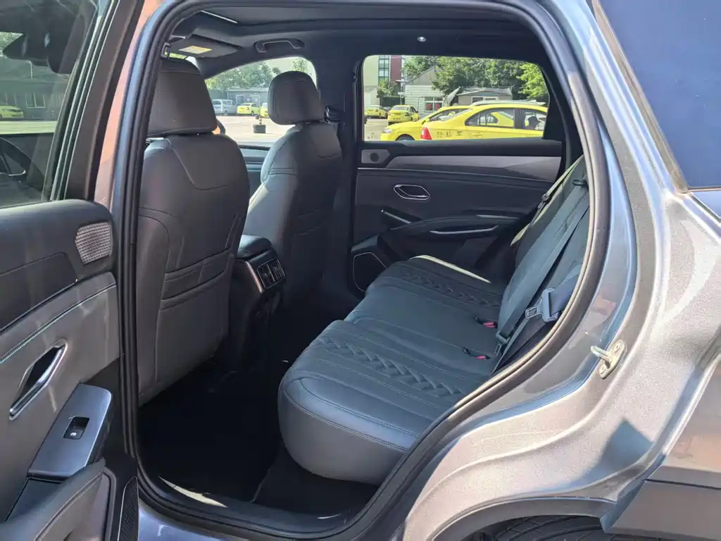Song L DM-i Smart Drive 160 km Transcend