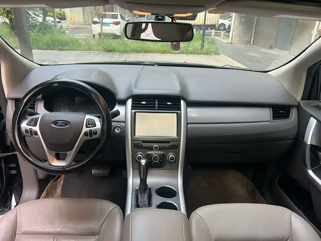 Edge (Import) 2.0 T Elite Sharp Sunroof