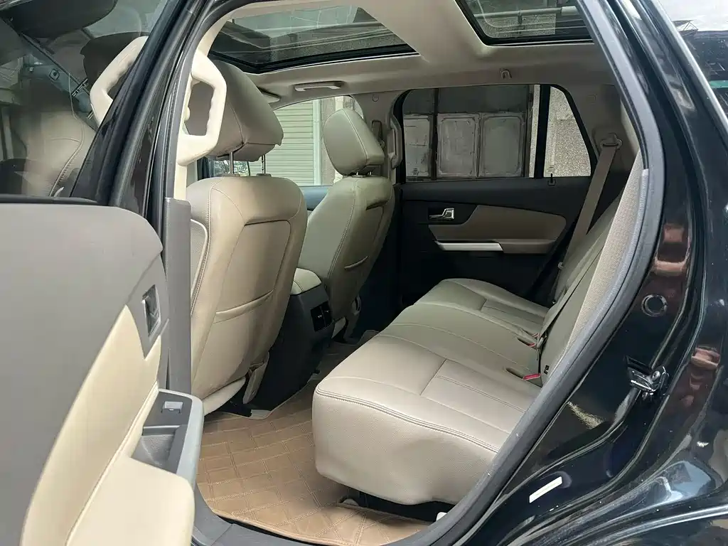 Edge (Import) 2.0 T Elite Sharp Sunroof