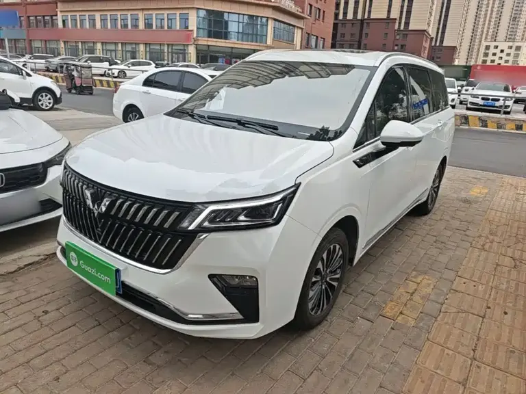 Wuling Jiachen 1.5 T CVT Premium Flagship