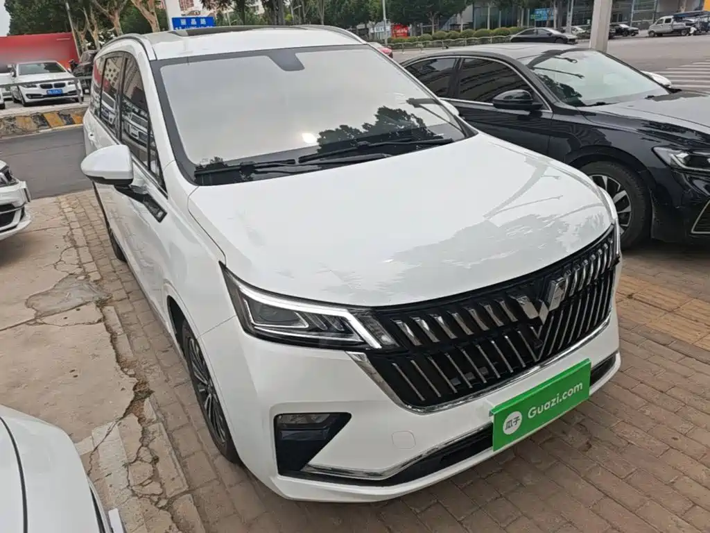 Wuling Jiachen 1.5 T CVT Premium Flagship