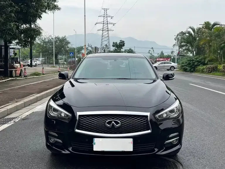 Infiniti Q50 L 2.0 T Joy