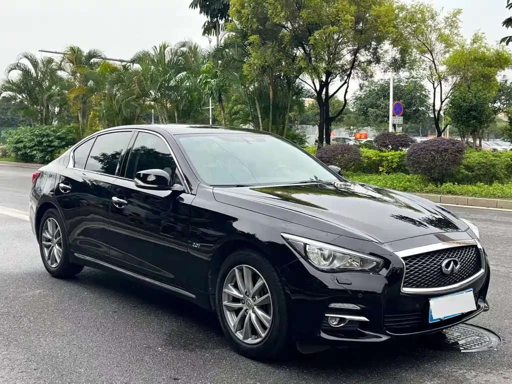Infiniti Q50 L 2.0 T Joy