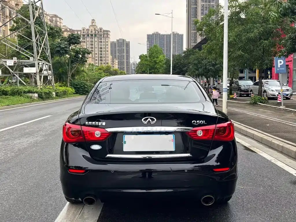 Infiniti Q50 L 2.0 T Joy