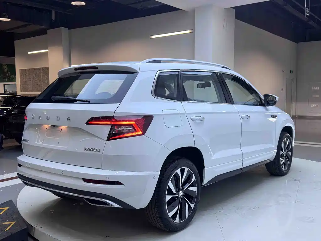 Karoq TSI280 Luxury Enjoyment