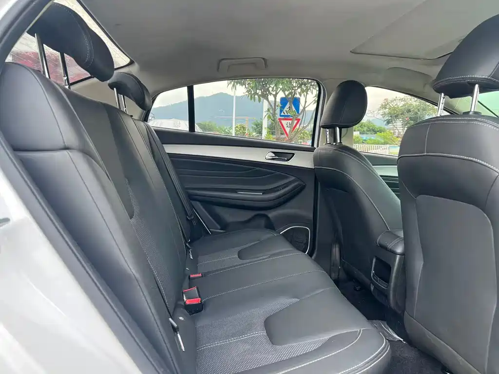 Arrizo GX Champion 1.5 L CVT Premium
