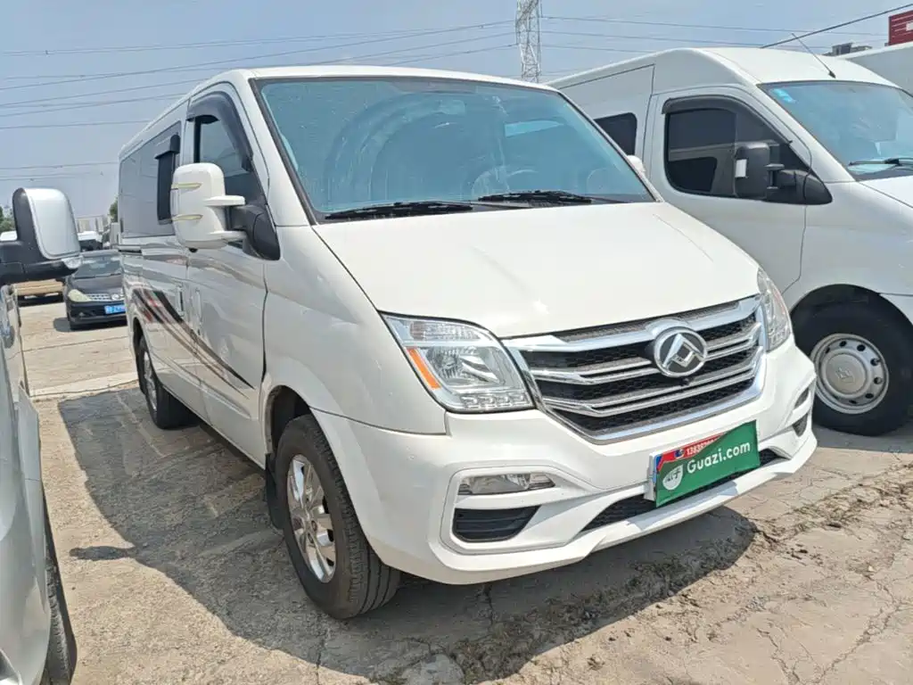 Xintu V80 2.0 T PLUS AMT City SWB Super Low Roof 5 6-seat