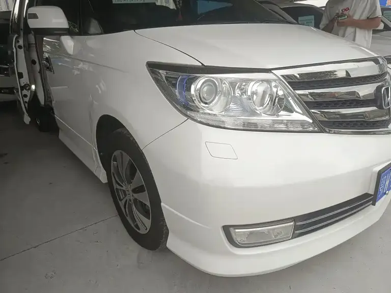 Honda Elysion 2.4 L VTi-S Distinguished