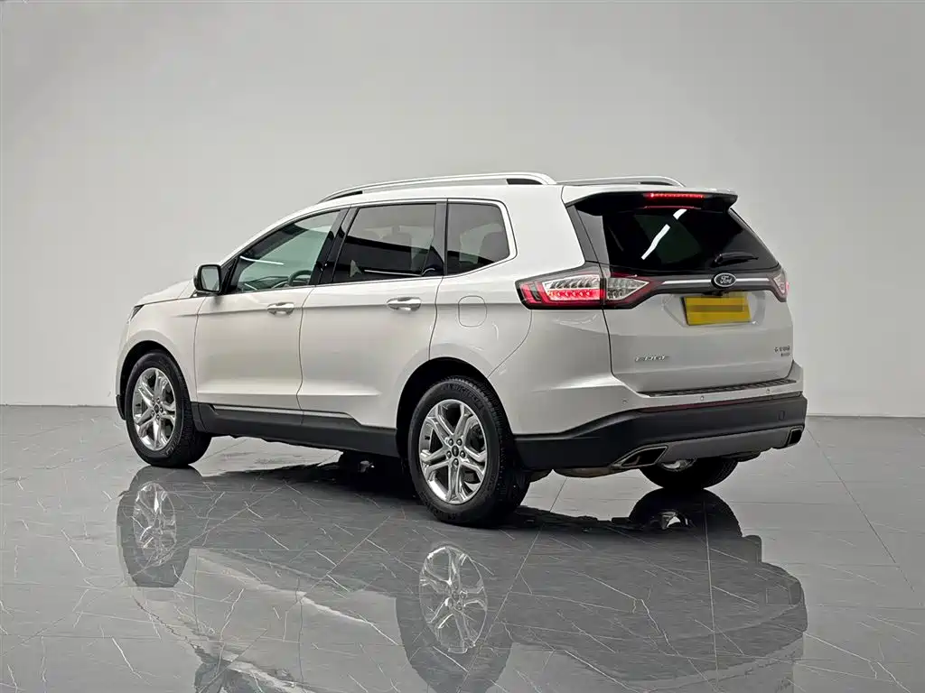 Edge EcoBoost 245 2 WD Grand Sharp 7-seat CN-V
