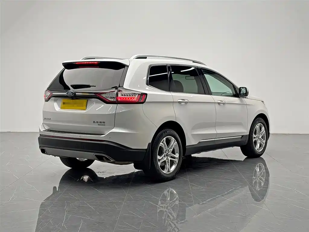 Edge EcoBoost 245 2 WD Grand Sharp 7-seat CN-V