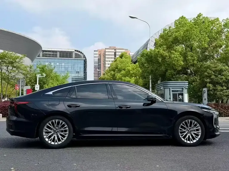 Besturn B70 1.5 T Auto Joy