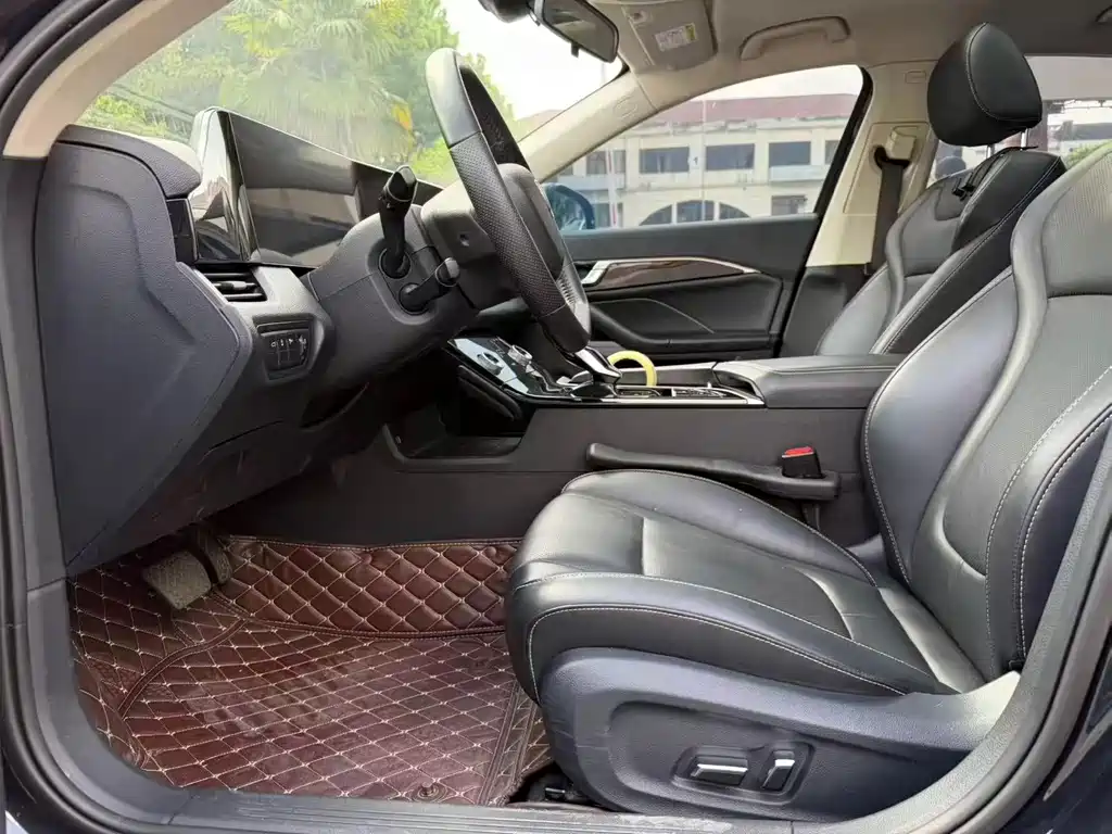 Besturn B70 1.5 T Auto Joy
