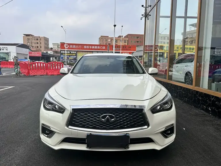 Infiniti Q50 L 2.0 T Progressive Enjoyment CN-VI