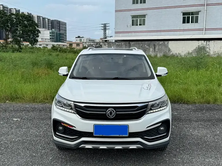 Dongfeng Joyear X5 1.6 L CVT Premium