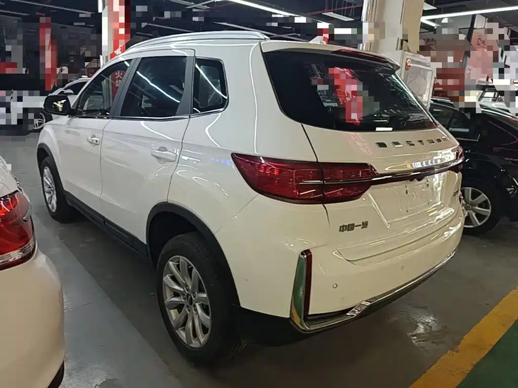 Besturn T33 奔腾T33 2019款 1.6 L 自动豪华型 国VI
