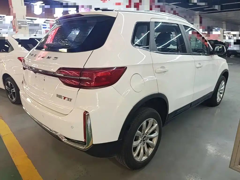 Besturn T33 奔腾T33 2019款 1.6 L 自动豪华型 国VI