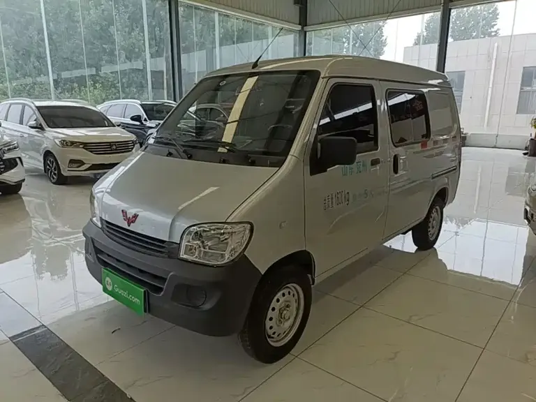 Wuling Zhiguang 1.2 L Van Transport Utility CN-VI 5-seat LSI