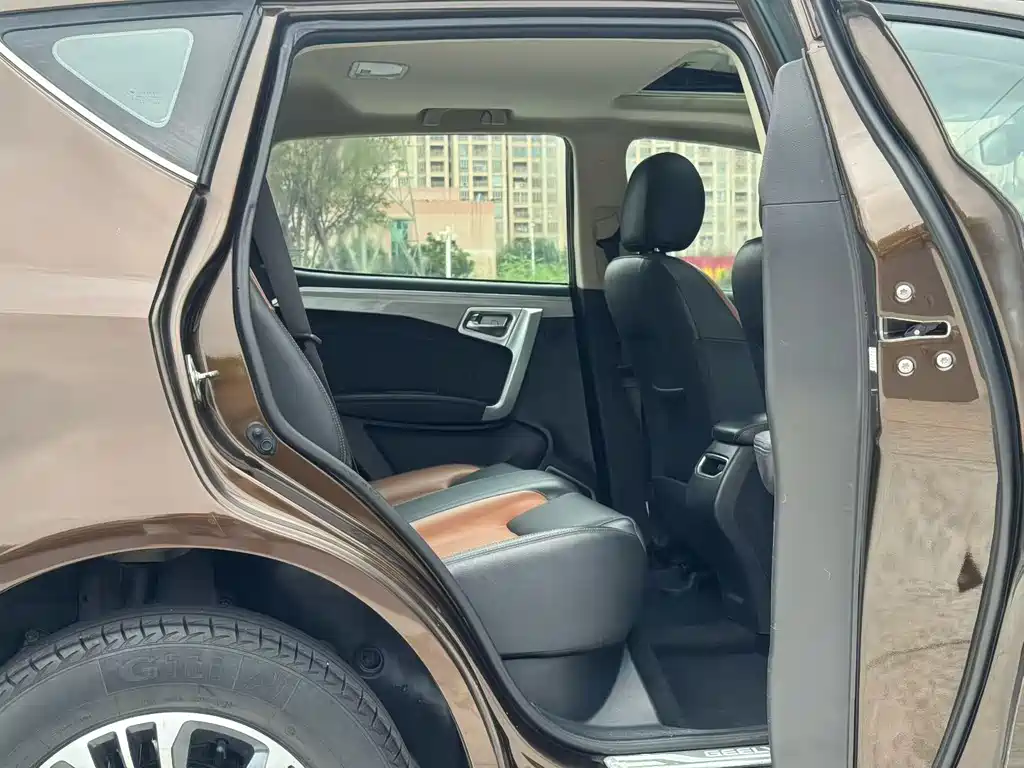 Vision X6 1.3 T CVT Luxury
