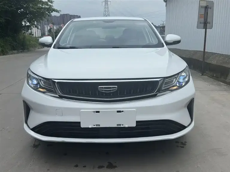 Geely Emgrand GL 1.4 T CVT Luxury