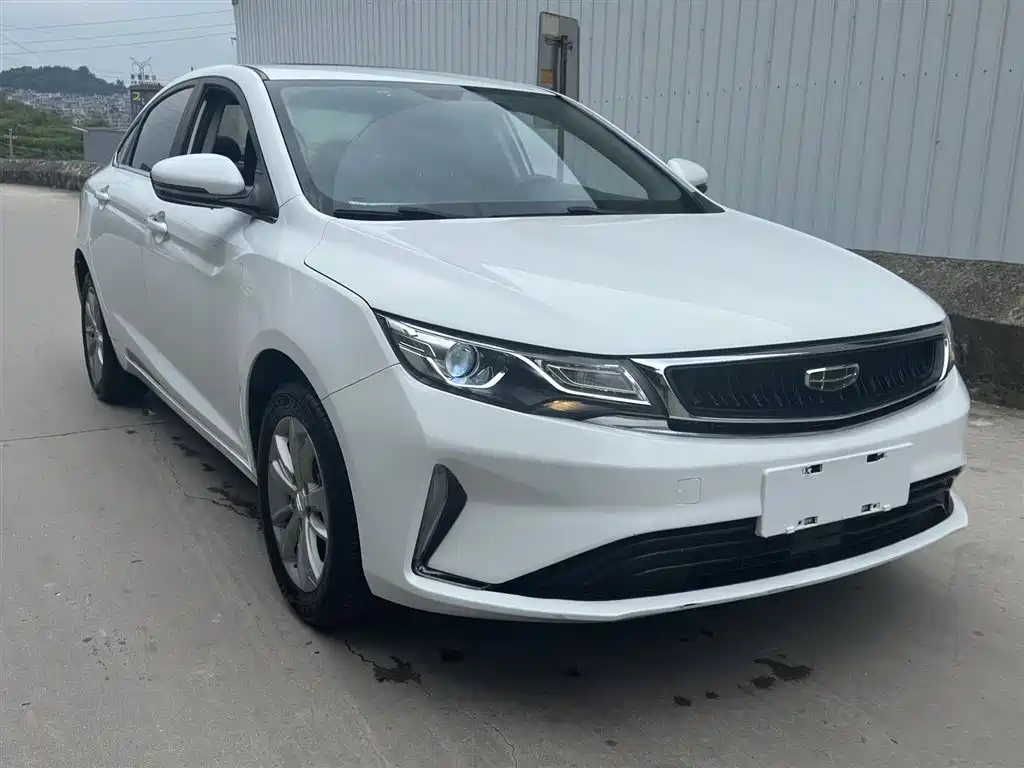 Emgrand GL 1.4 T CVT Luxury