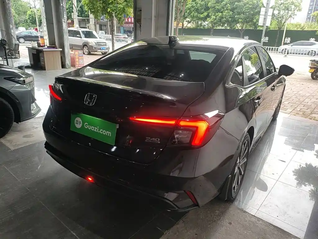 Integra 240 TURBO CVT Smart Enjoyment