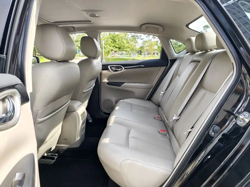 Sylphy 1.6 XV CVT Premium