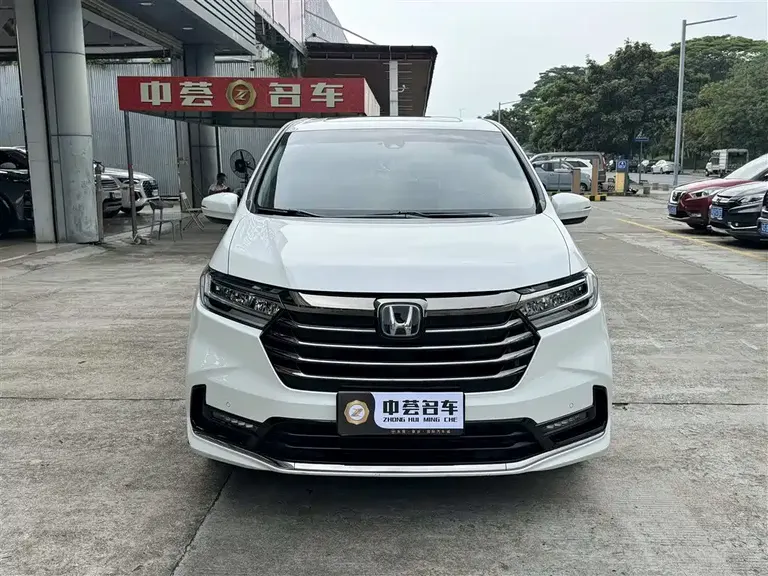 Honda Odyssey 2.0 L e:HEV Sharp· Leading Enjoyment