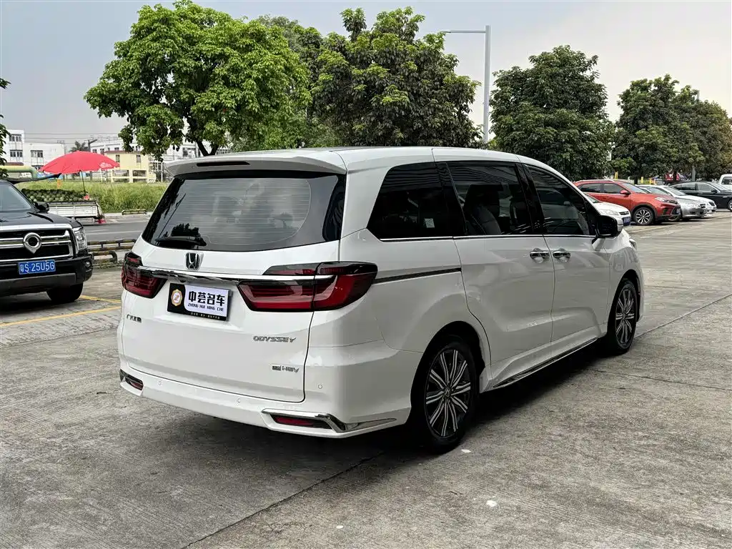 Odyssey 2.0 L e:HEV Sharp· Leading Enjoyment