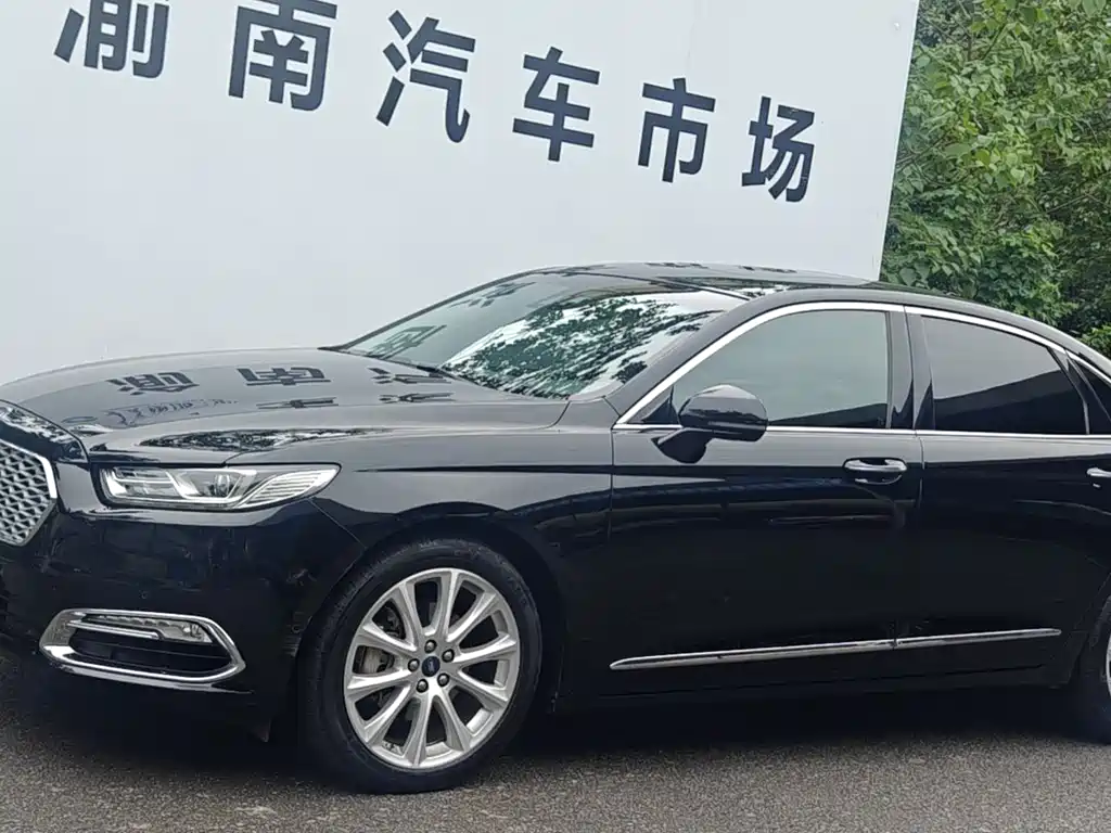 Taurus EcoBoost 325 V6 Flagship