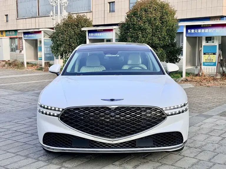 Genesis G90 3.5 T Flagship