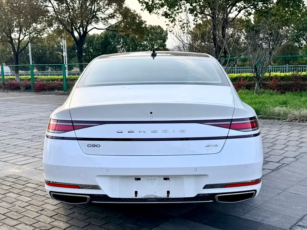 Genesis G90 3.5 T Flagship