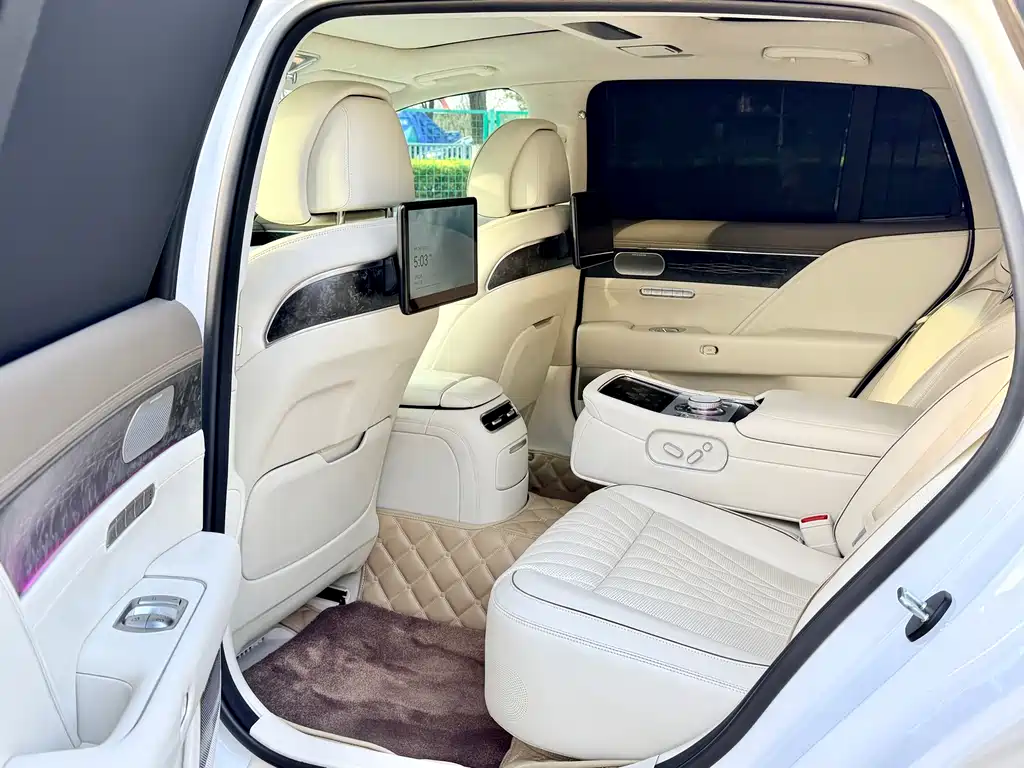Genesis G90 3.5 T Flagship