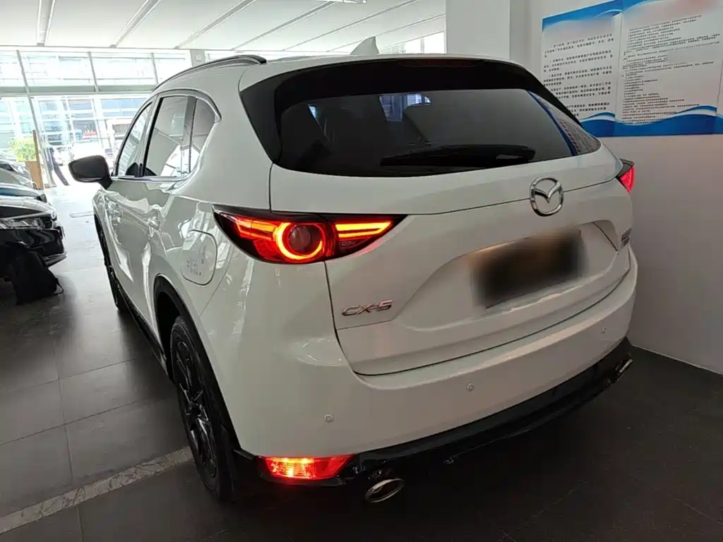 Mazda CX-5 2.5 L Auto 2 WD Black Knight